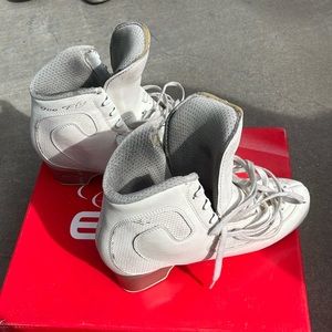 EDEA Ice Fly Boots 245 B *USED*